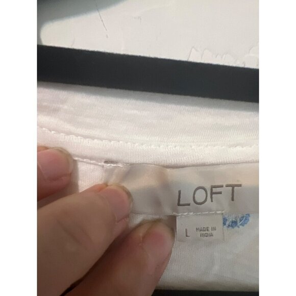 Loft Sz L Horseshoe Motif Embroidered V Neck T Shirt Multicolor Embroidery - Picture 3 of 6